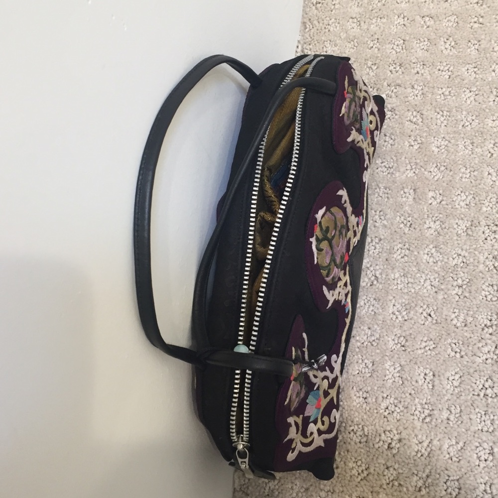 Papillon Handbag - Picture 5 of 5